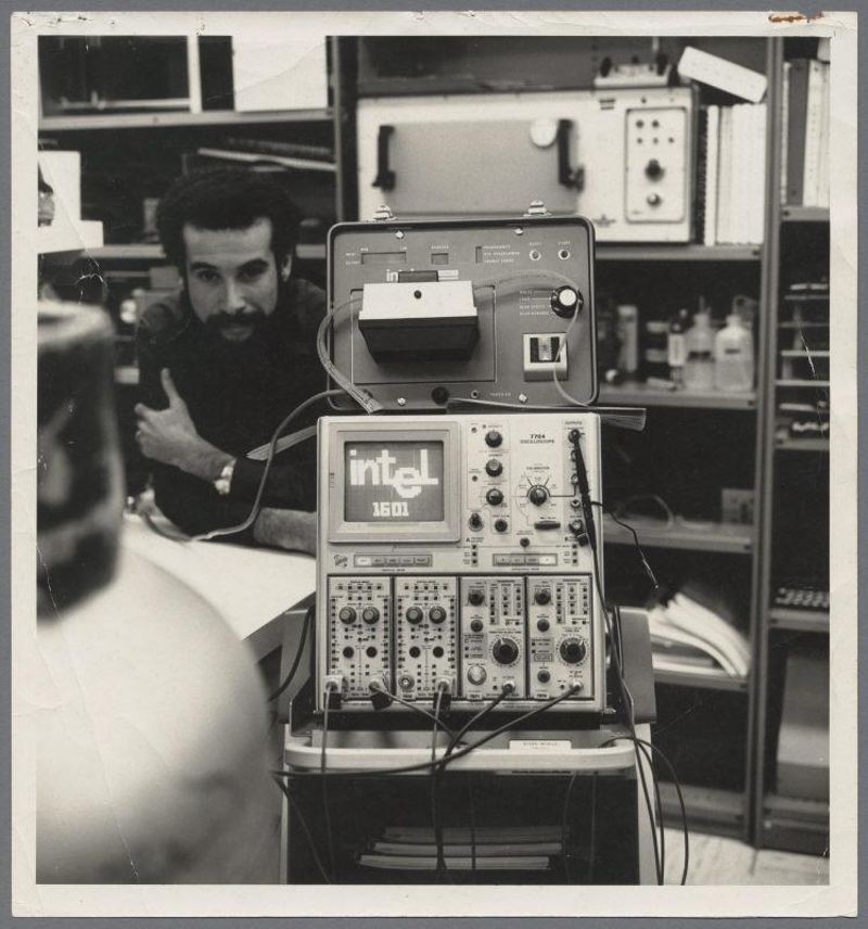 Dov Frohman-Bentchkowsky, 1971.  © Intel Museum/Intel Corporation via Calisphere