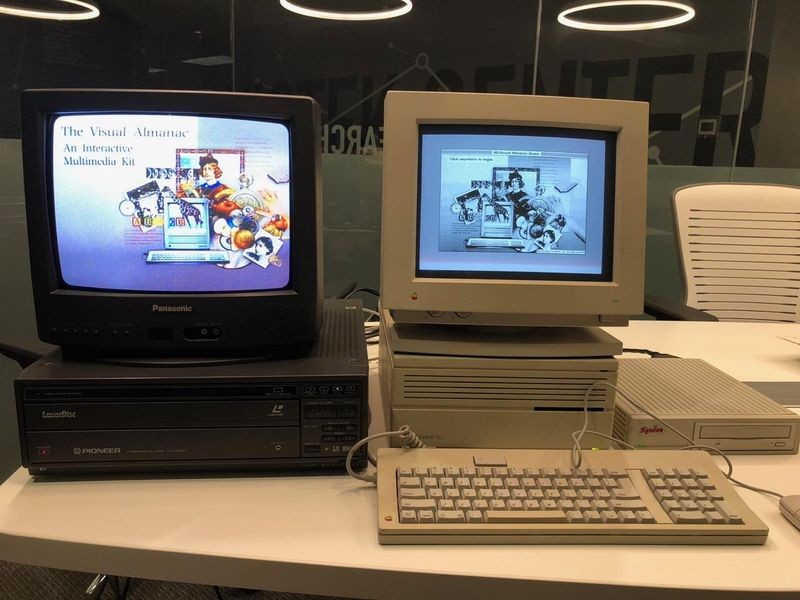 Visual Almanac software running on a Macintosh computer and Pioneer LaserDisc player. Restoration by the Software History Center at the Computer History Museum’s Shustek Center in Fremont.