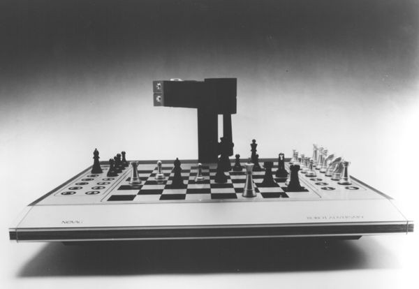 Novag Robot Adversary computer chess board