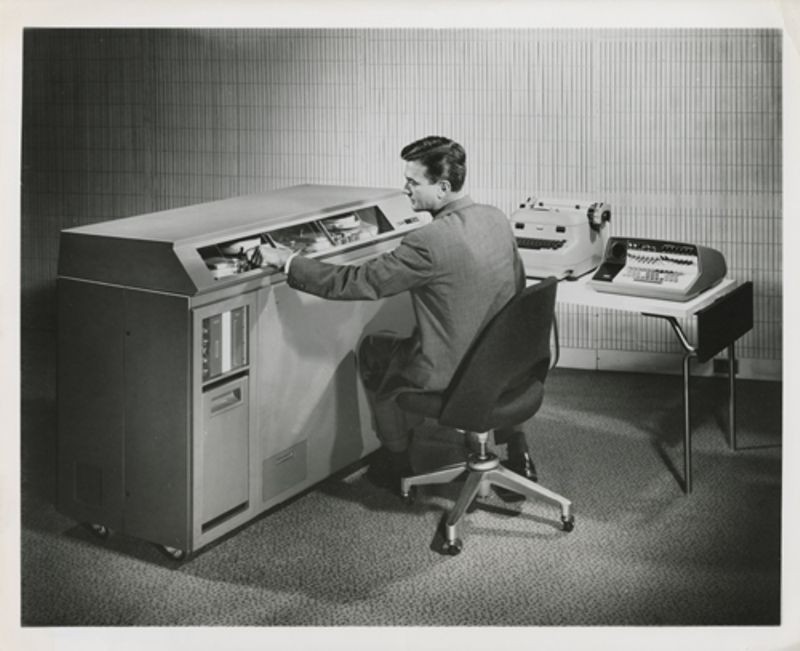 IBM 610 Auto-Point Computer