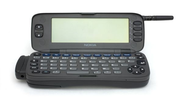 Há 25 anos, Nokia 9000 inaugurava a era do smartphone