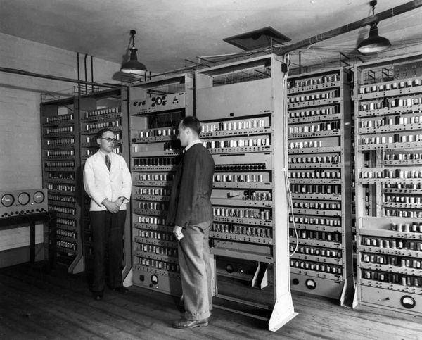 The latest engineering and technology from the 1930s: The Mallock Machine  or calculator, built by Rawlyn Richard Manconchy Mallock of Cambridge  University is an electrical analog computer built in 1933 to solve