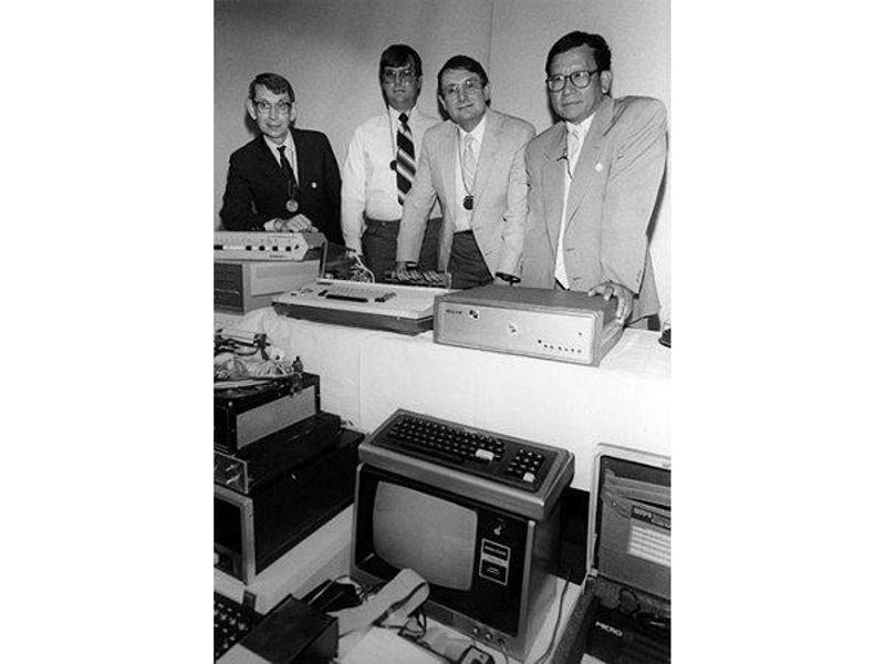 Left to right – John Blankenbaker, Don Pond, Lee Felsenstein, and Thi Truong at the Computer Museum’s Personal Computers Pioneer Day, 1986.