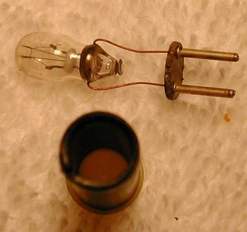 Front panel lamp and holder for the DEC PDP-1
