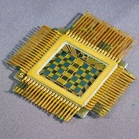 Fairchild 1024-bit SAM multi-chip memory plane uses sixteen 64-bit PMOS Static RAM chips (1968)