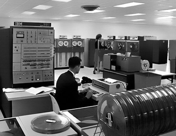 April 7: IBM Announces "System 360" Computer Family | This Day in History | Computer History Museum