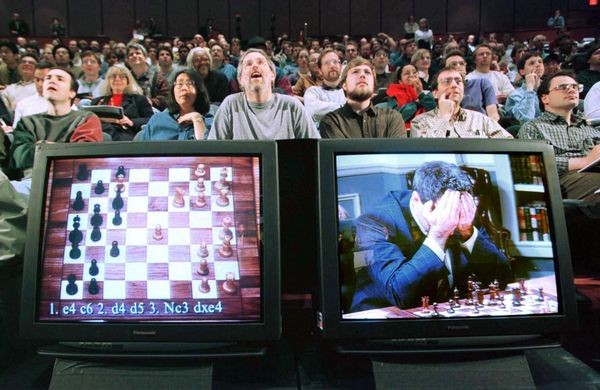 Kasparov beats Karpov in first rematch - Rediff.com